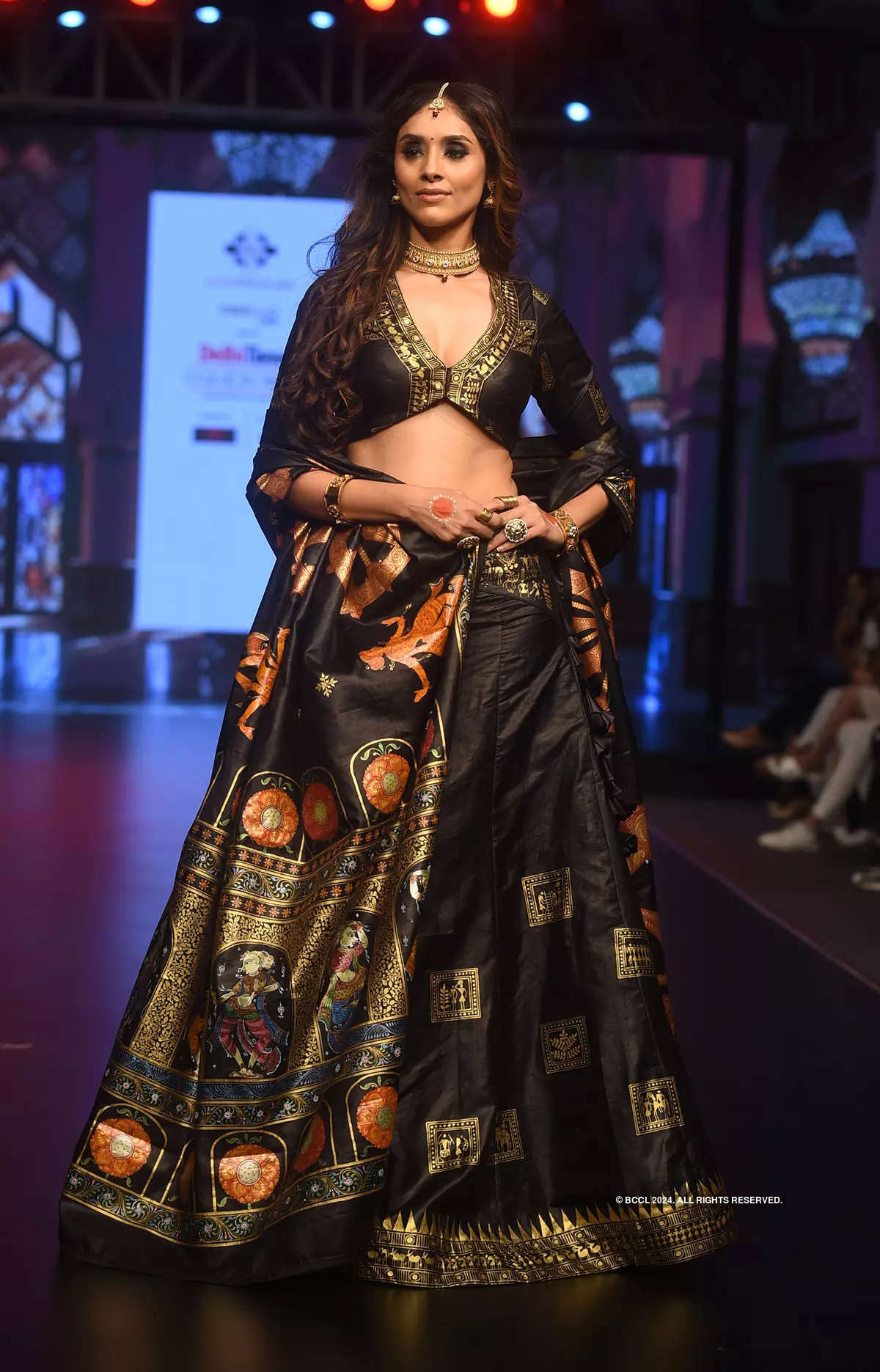 ​Delhi Times Fashion Week: Day 1 - Shephalee by Iti Samanta​