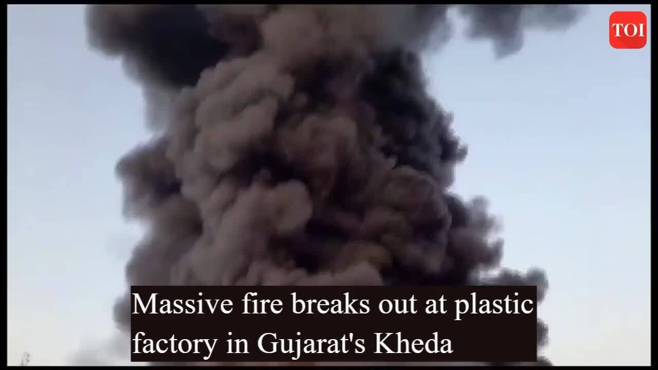 Massive fire breaks out at plastic factory in Gujarat's Kheda
