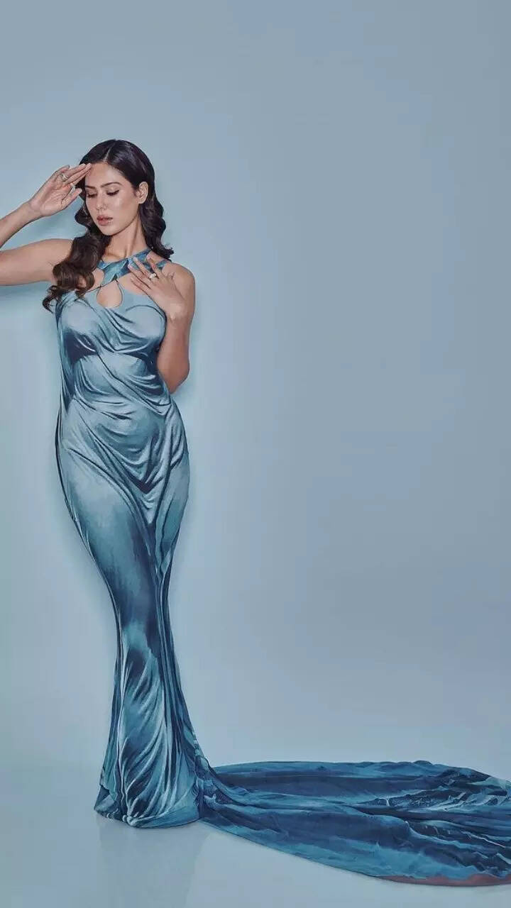 The iconic wet-look dress trend