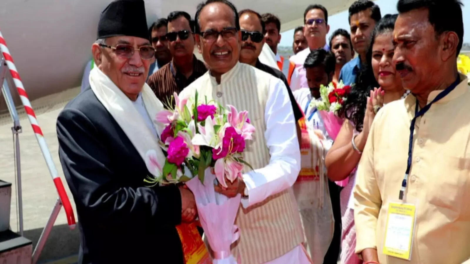 Nepal PM Pushpa Kamal Dahal arrives in Indore, receives warm by