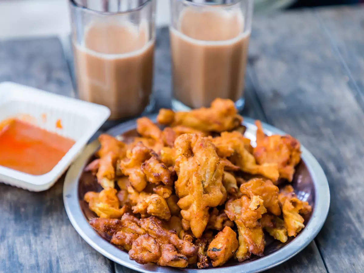 The history of Pakoras and their connection with the Mughals