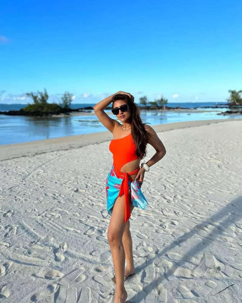 These stunning holiday pictures of Krystle D’souza will make you crave for a vacation!