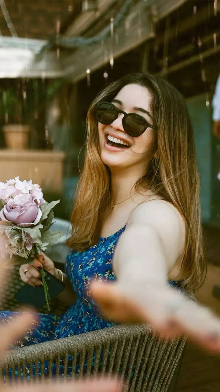 10 pics of Sara Tendulkar prove that she never had a bad hair day