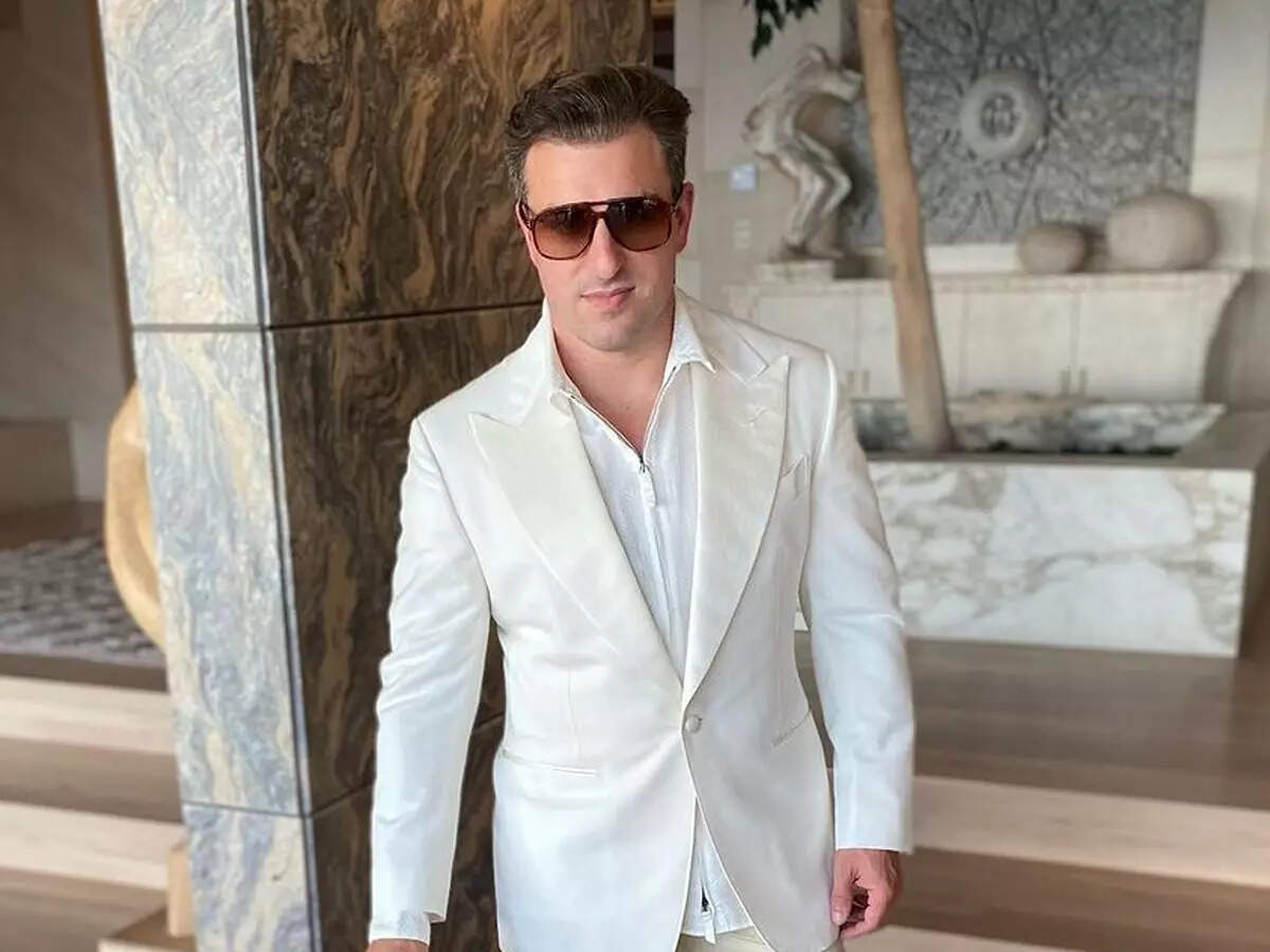 10 Quotes by Brian Chesky on Entrepreneurship and Innovation