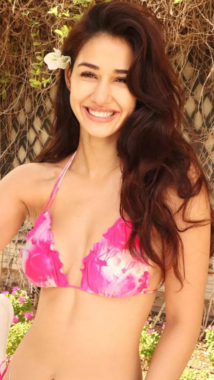 ​Beach wear inspired by Disha Patani ​