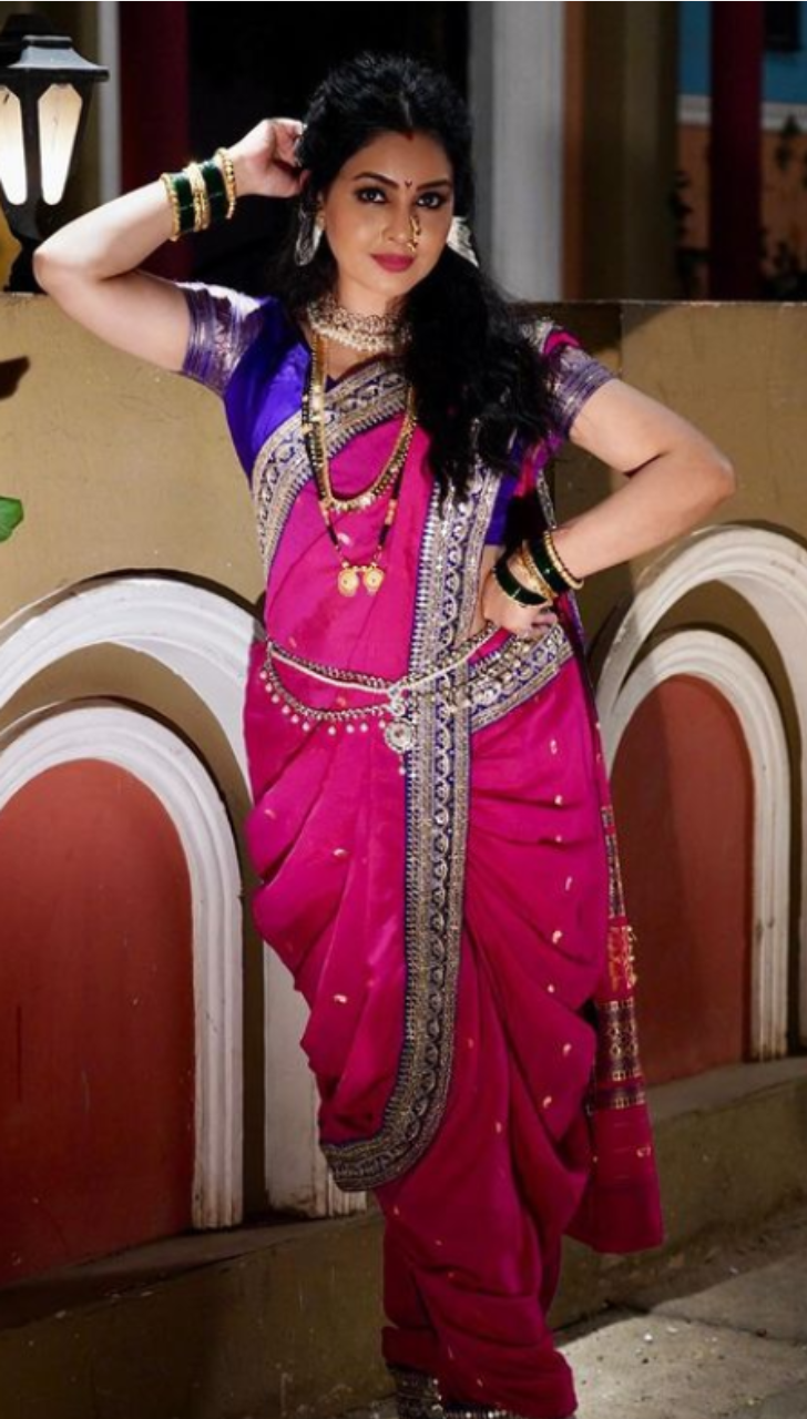 Bhabiji Ghar Par Hain fame Shubhangi Atre's top 20 desi outfits | Times of  India