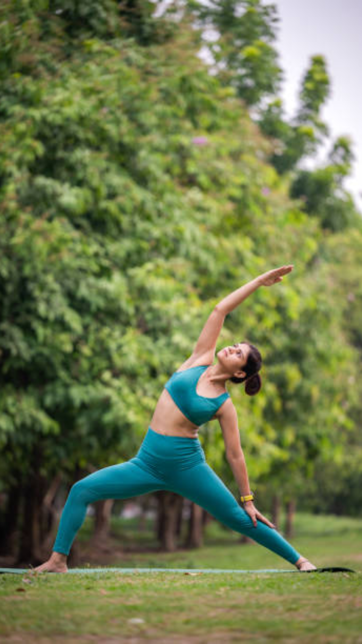 Shilpa shetty yoga on sale