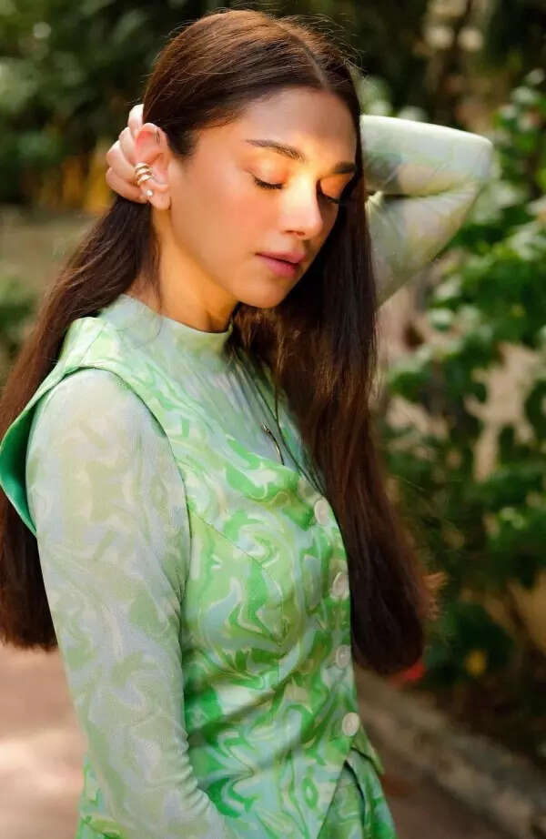 Aditi Rao Hydari is every bit a royal muse in majestic metallic suit and gold jewellery, see pictures