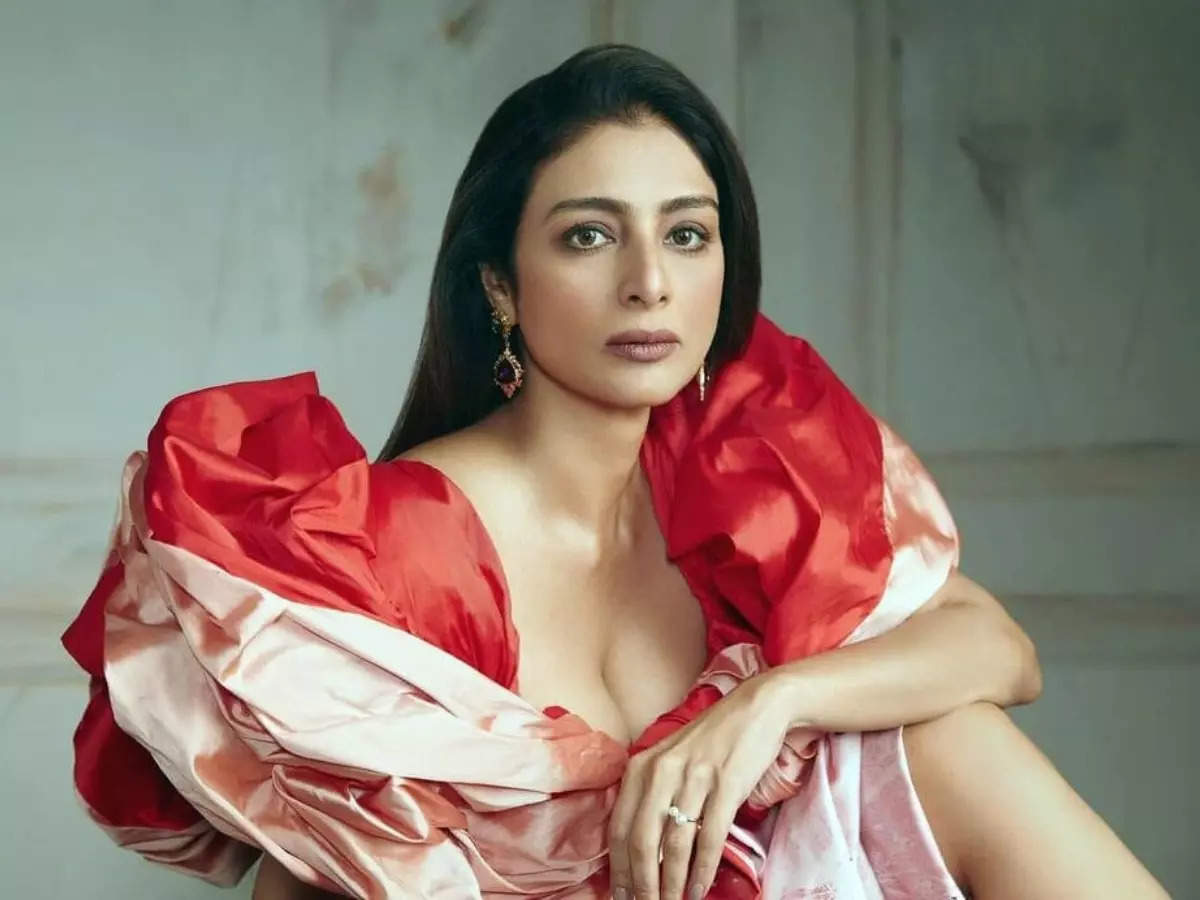 From on-screen chemistry to off-screen romance: Tabu's alleged love affairs  uncovered | The Times of India