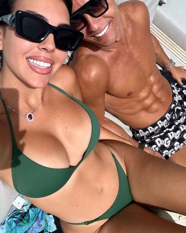 Cristiano Ronaldo enjoys vacation on luxury yacht with bikini-clad Georgina Rodriguez and kids, see pictures