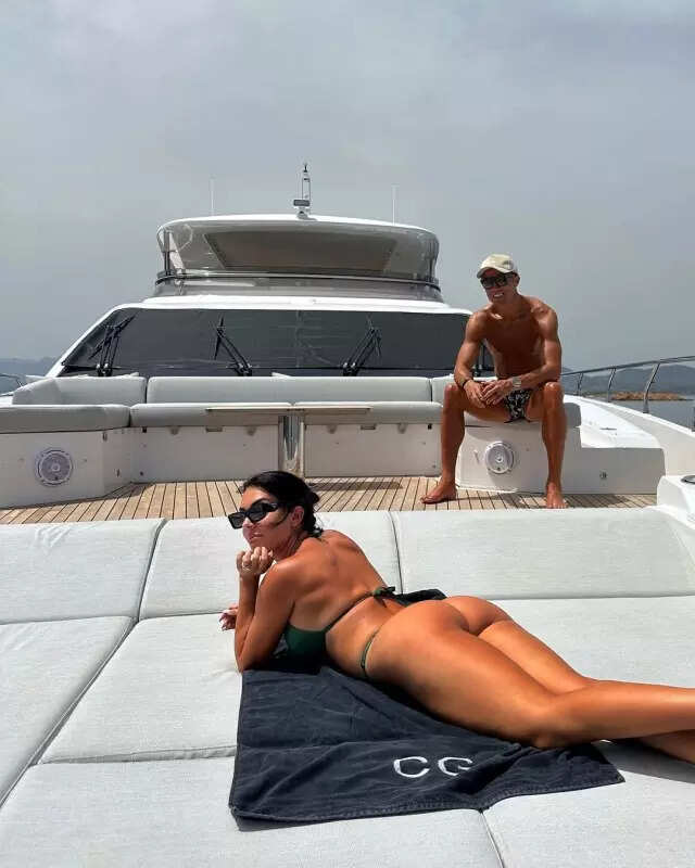 Cristiano Ronaldo enjoys vacation on luxury yacht with bikini-clad Georgina Rodriguez and kids, see pictures