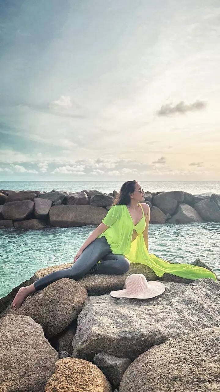 ​Sonakshi Sinha's Seychelles vacation is all about sun, sand and stylish beachwears​