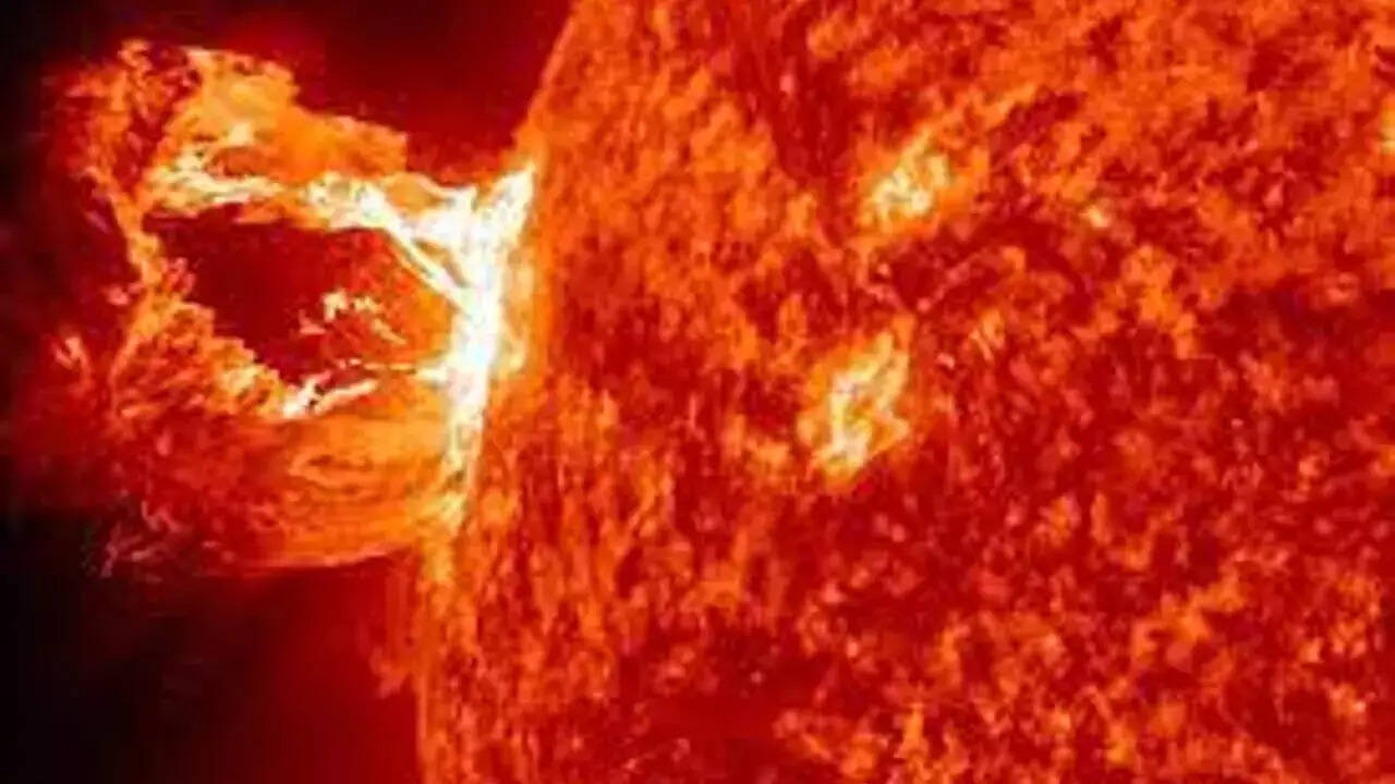NASA launches spacecraft to avert possible 'internet apocalypse', netizens panic
