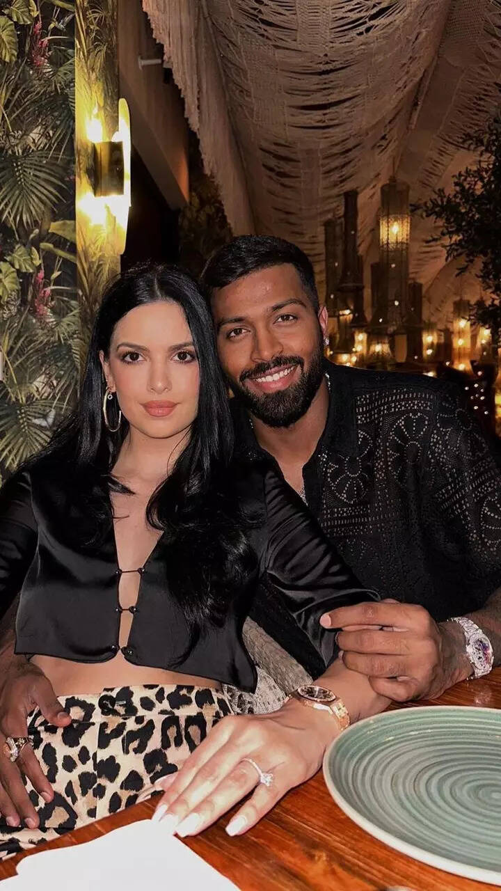 Hardik Pandya and Natasa Stankovic give us major couple goals