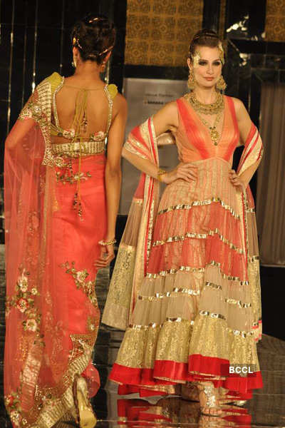 Aamby Valley India Bridal Week: Shane & Falguni Peacock