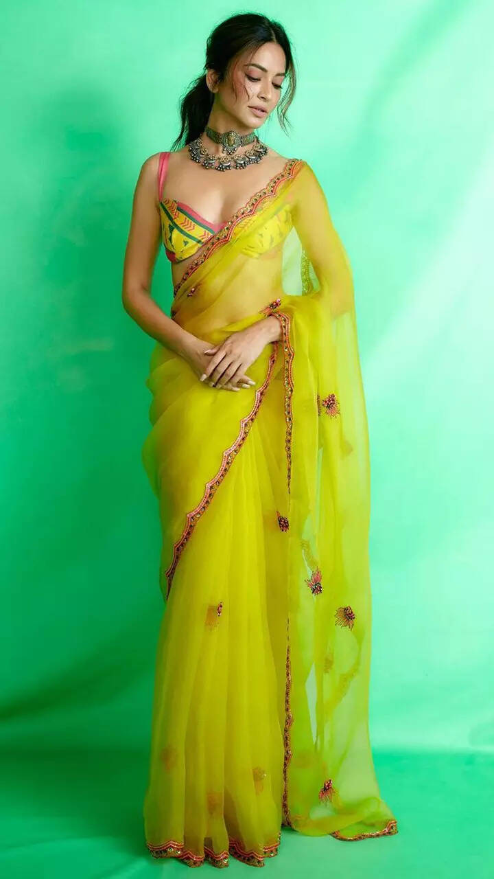 Pretty and petite​