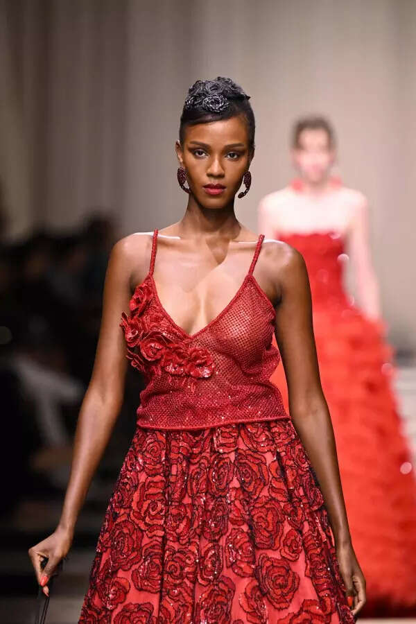 armani prive red dress Giorgio Armani Priv SS25 couture #30