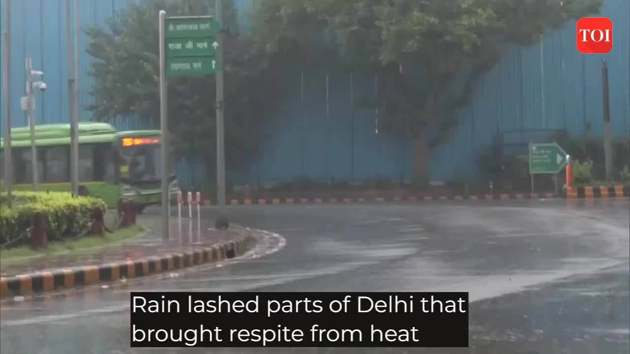 Rain Lashes Parts Of Delhi Brings Relief From Heat