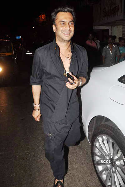 Ranbir Kapoor's b'day bash