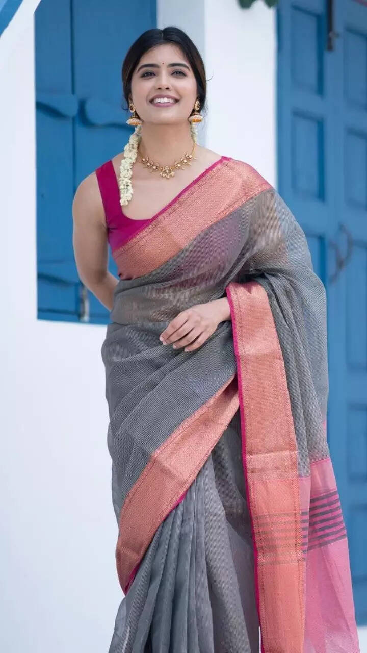 Amritha Aiyer is a sight to behold in sarees
