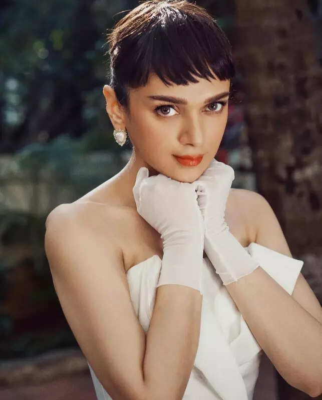 Aditi Rao Hydari recreates Audrey Hepburn's iconic look in white dress, see vintage-themed pictures