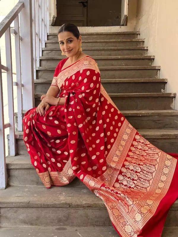 Vidya Balan aces the game of six yards like a queen, see pictures