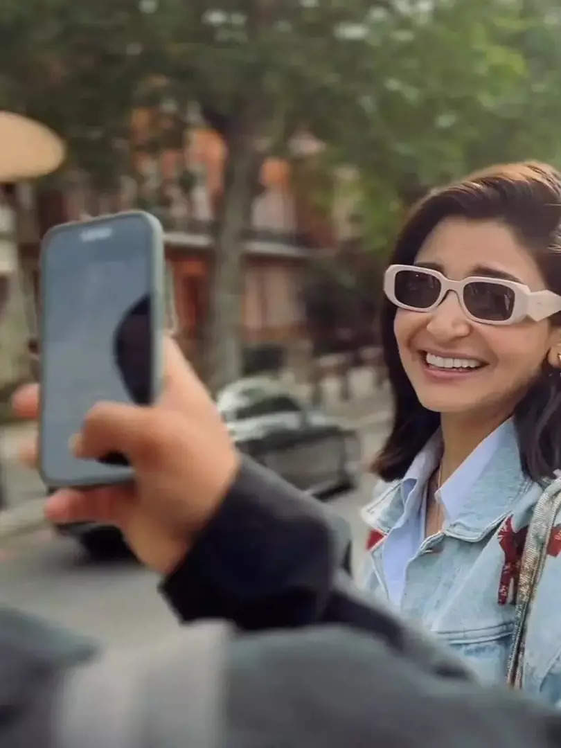 Anushka Sharma shares joyful moments from London getaway with Virat Kohli  and Vamika; see video : Bollywood News - Bollywood Hungama
