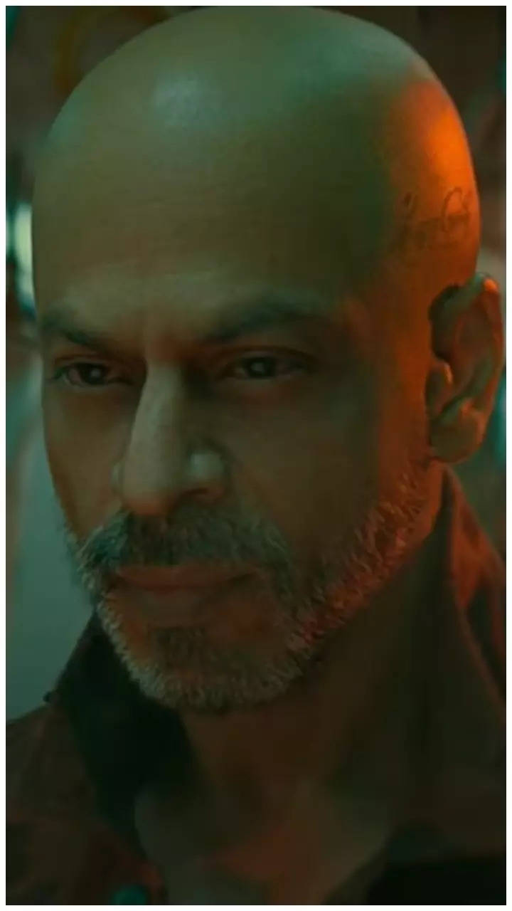 Shah Rukh Khan to Priyanka Chopra: Actors who rocked the bald look in films  | Times of India