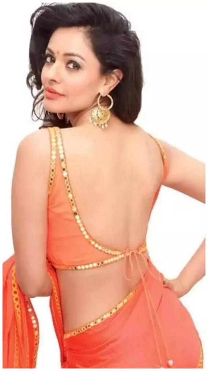 Sexy Blouse Designs: Hottest blouse designs to flaunt with saris | - Times  of India