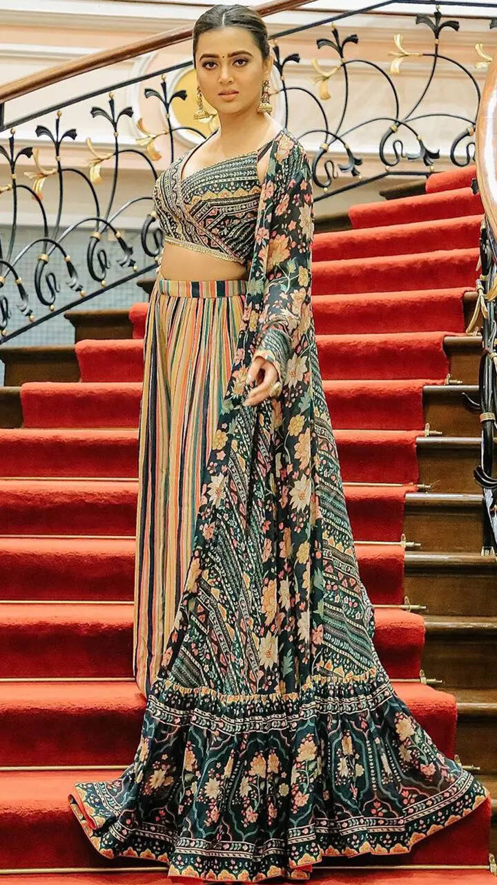 Vivacious persona​