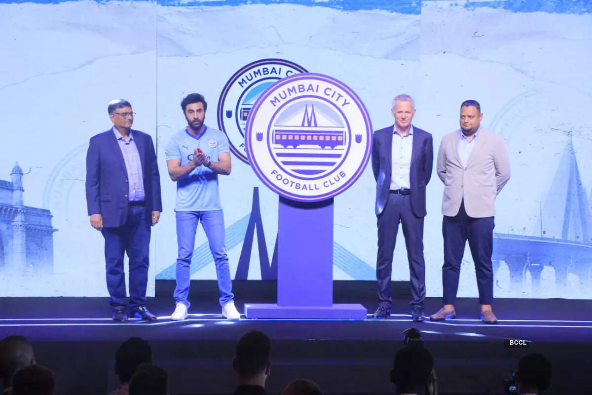 Ranbir Kapoor launches Mumbai City FC's new jersey