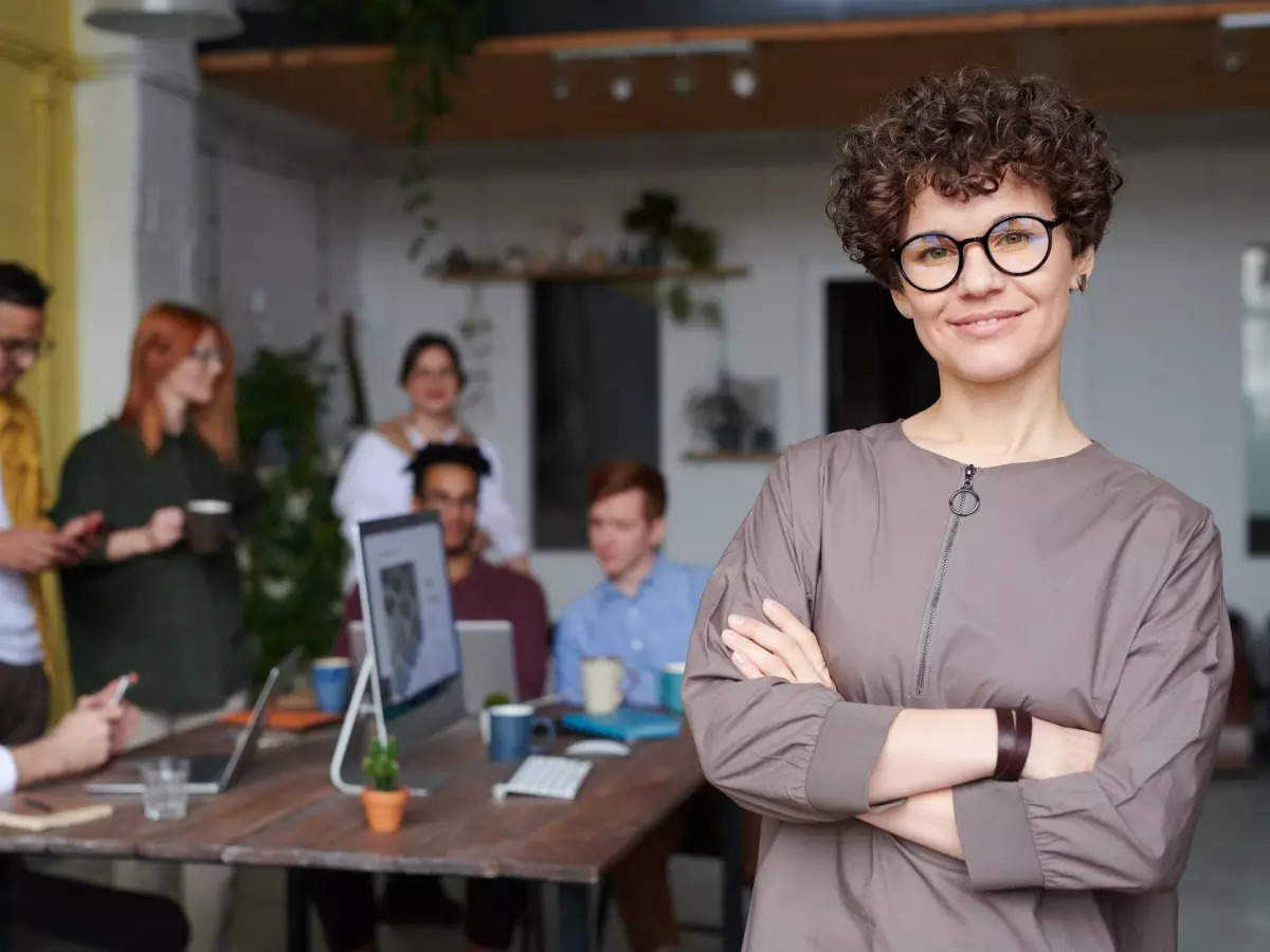 8 Vastu office desk accessories to boost your business acumen