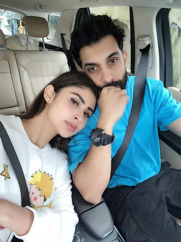 Mouni Roy suffers from health issues, shares pictures from the hospital