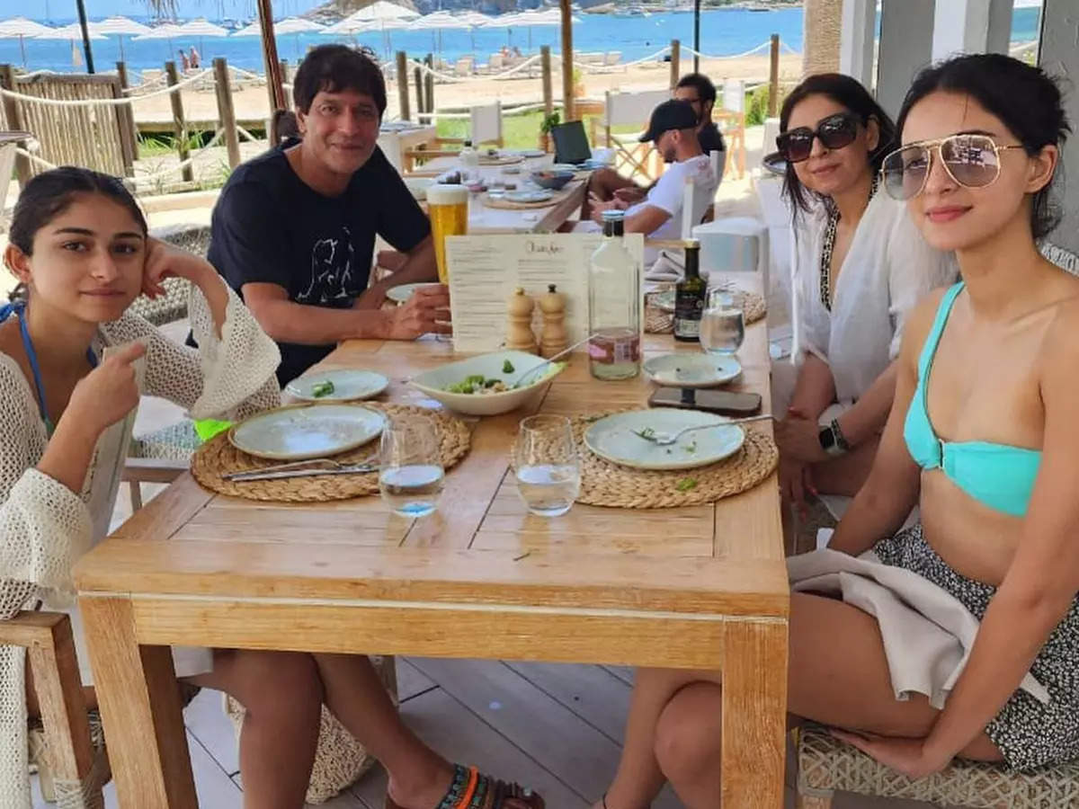 Ananya Panday's Spain vacation pictures are all about family time