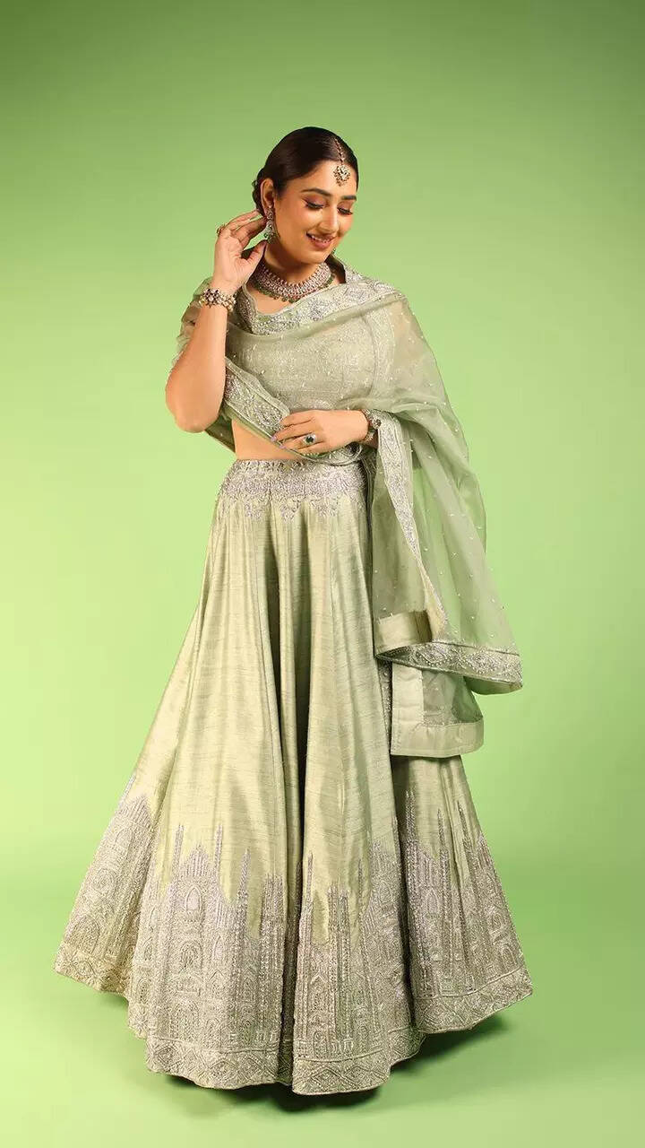 Disha Parmar&rsquo;s lehengas to steal for wedding