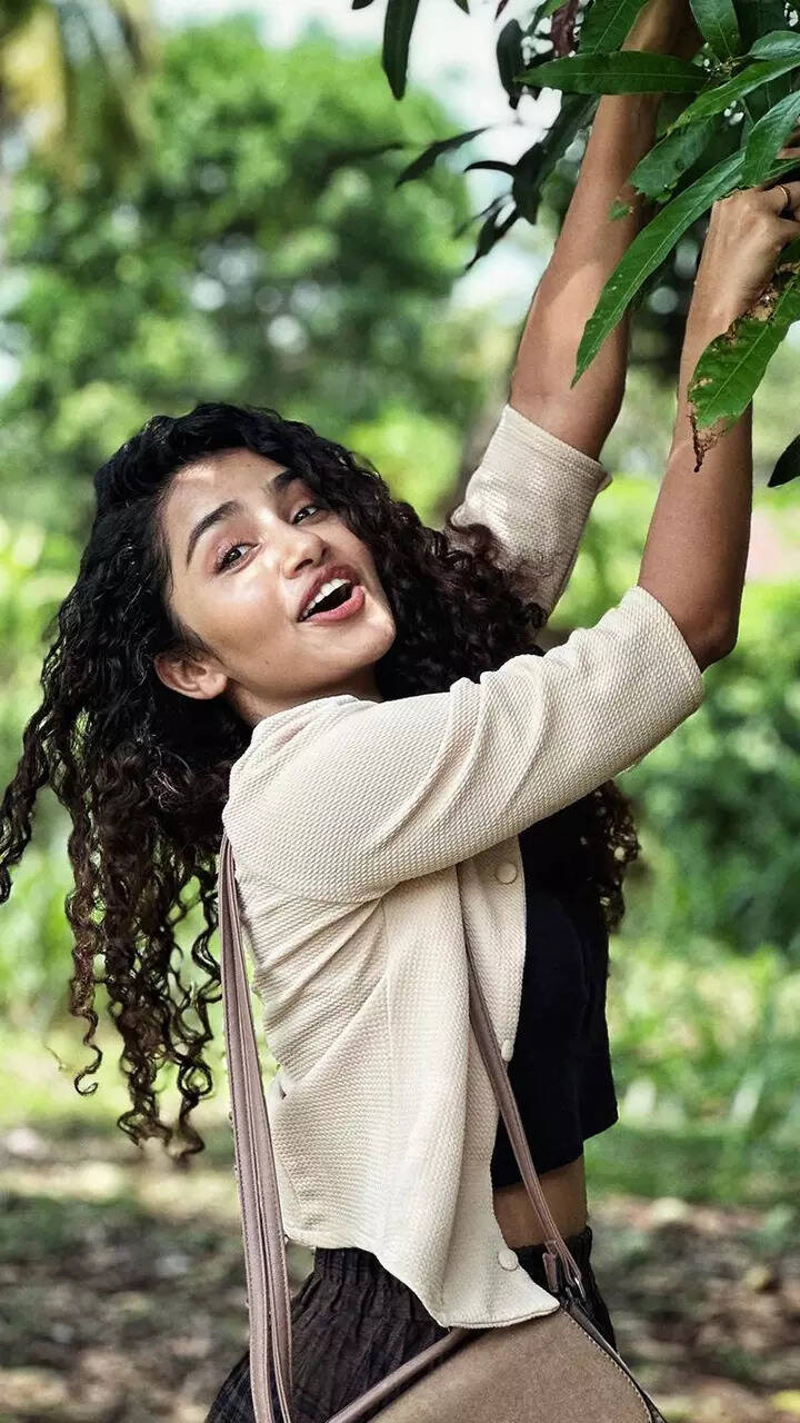 ​Anupama Parameswaran charms audiences with casual style statement​