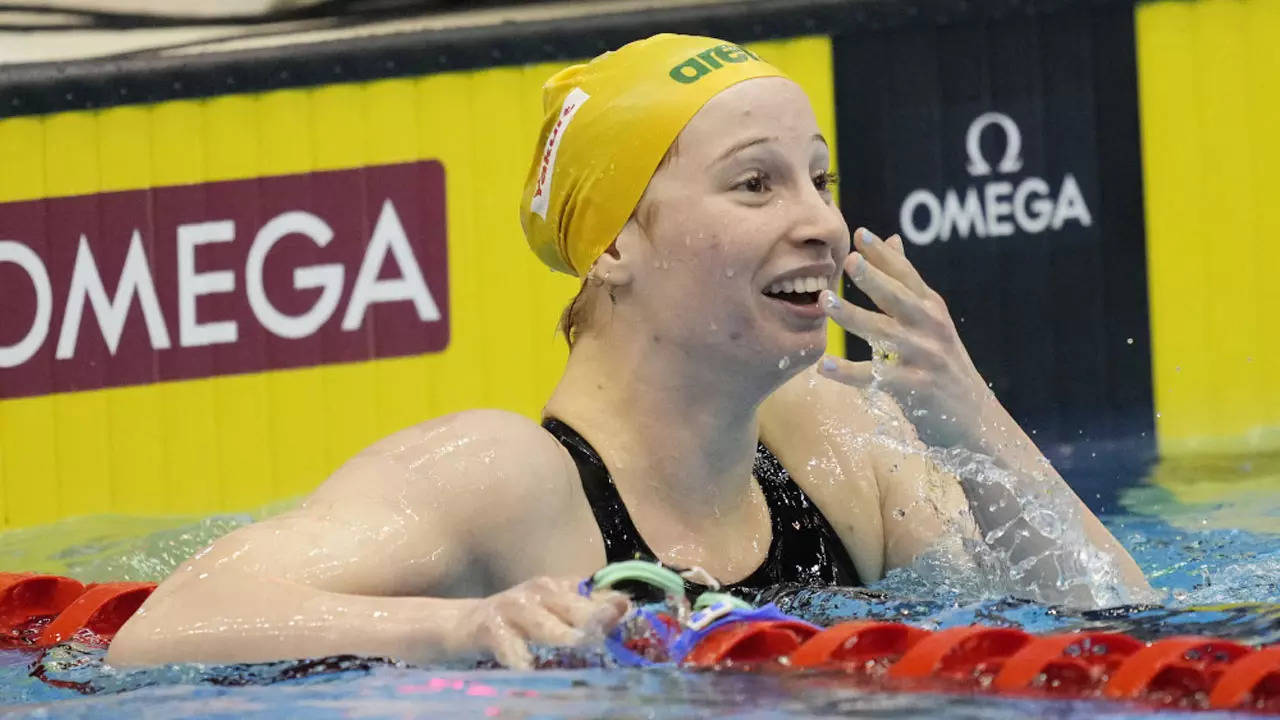 Mollie Ocallaghan Smashes 14 Year Old 200m Freestyle Record To Win