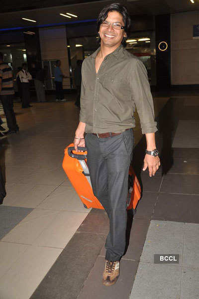Salman, Katrina spotted at airport