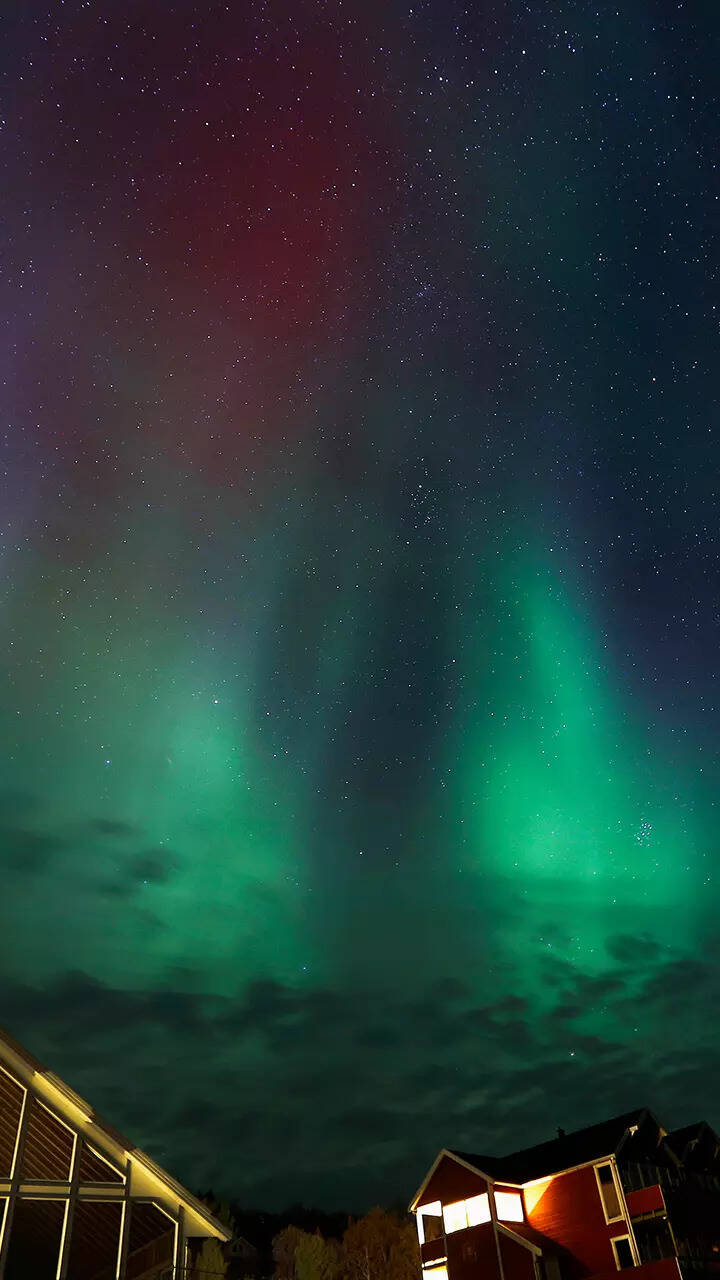 Atmospheric gas particles clash ​