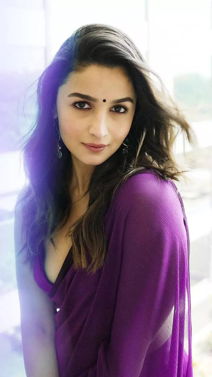 From vibrant to dual-tone, Alia Bhatt's sarees for RARKPK promotions are bookmark worthy