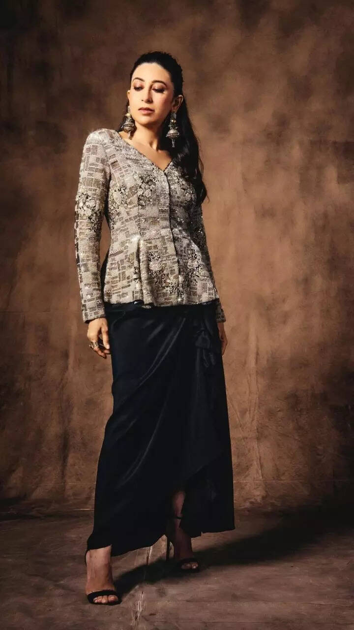 Karisma Kapoor is the queen of ethnic fashion and these pictures are must-see