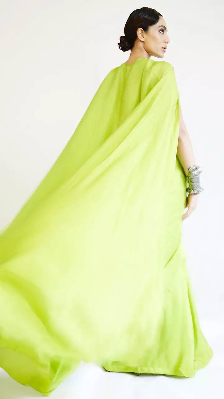 STEALS THE SPOTLIGHT