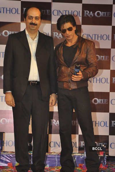 SRK unveils 'Ra-One' deo