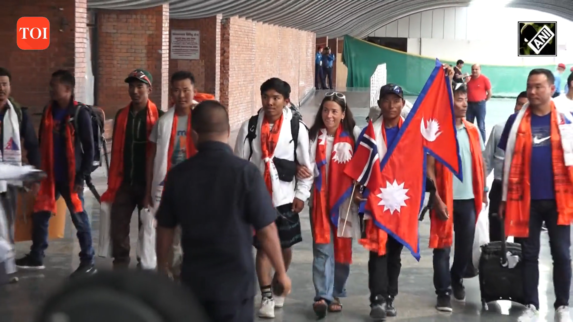 Awe-inspiring feat: ‘Fastest mountaineers’ receive rousing welcome in Nepal