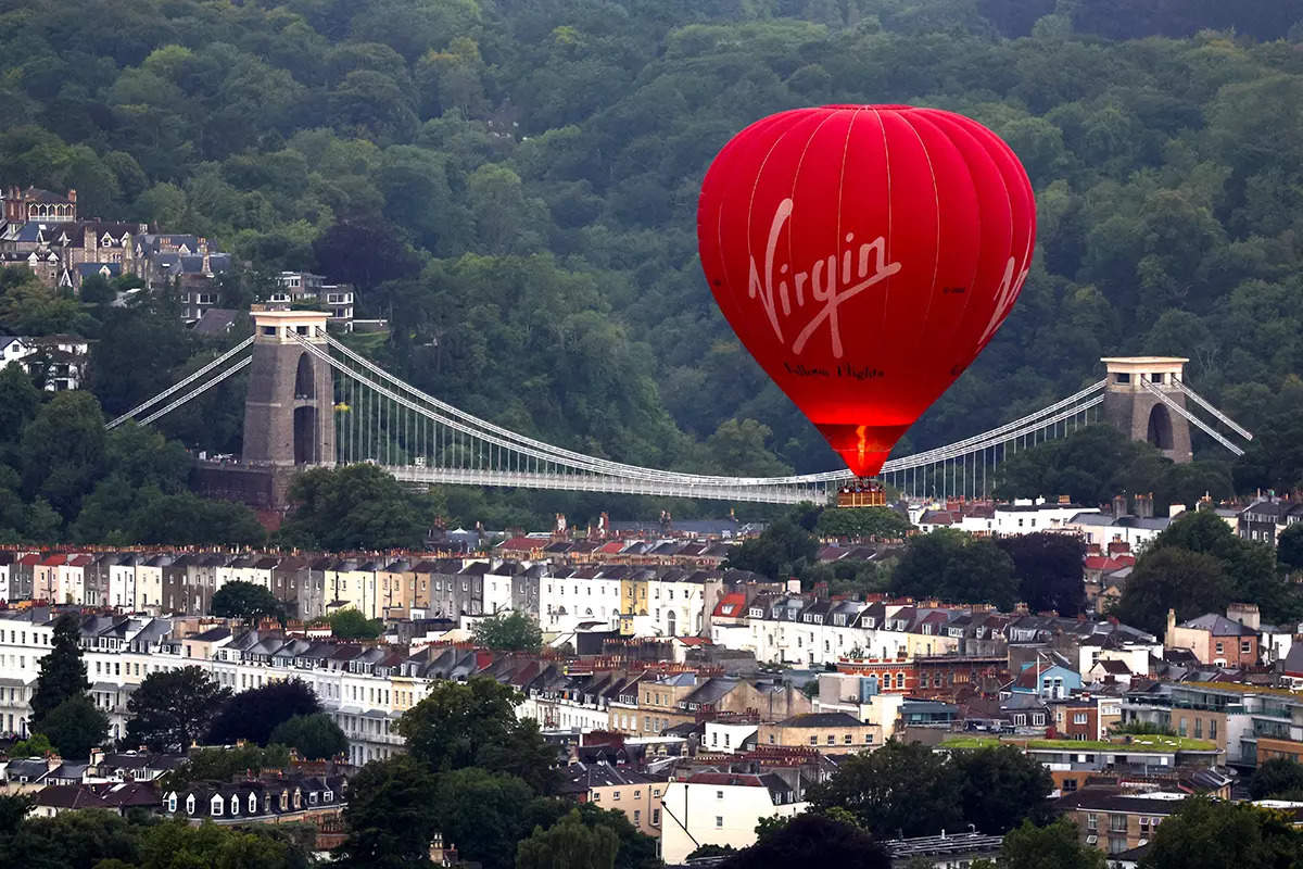 ​Bristol International Balloon Fiesta sees English city's skies awash with colourful hot air balloons​