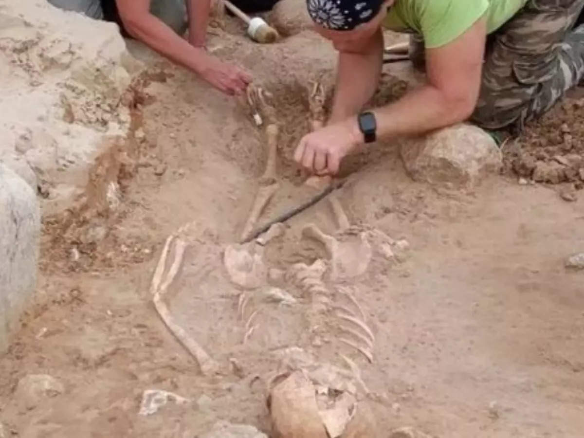 400-year-old ‘vampire Child’ With Padlocked Ankle Unearthed In Poland ...