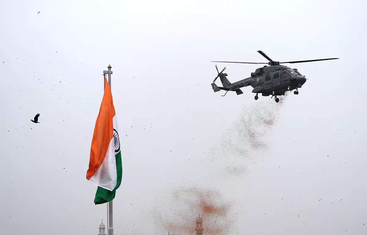 Prime Minister Narendra Modi hoists National Flag at Red Fort on 77th Independence Day