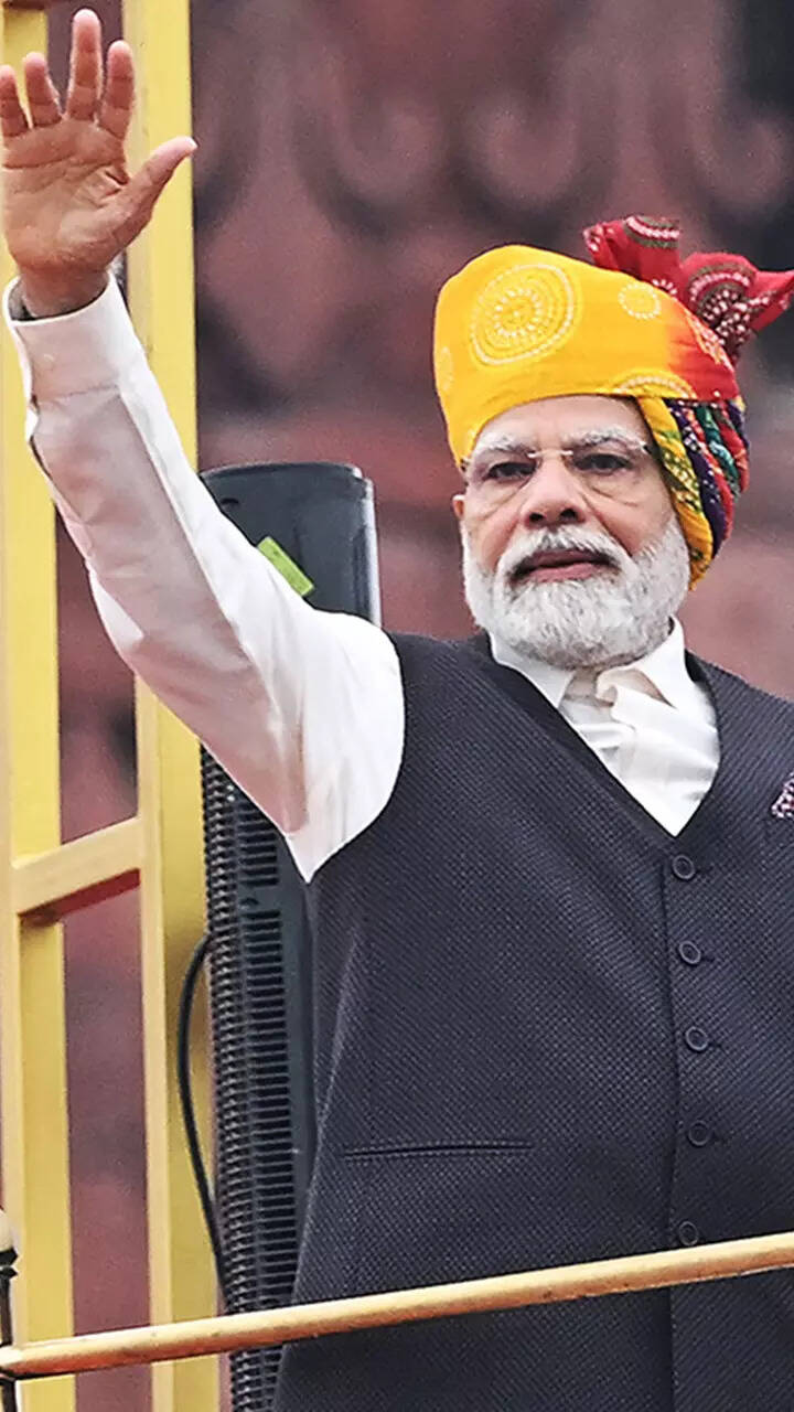 ​PM Modi hoists National Flag at Red Fort on 77th Independence Day ​