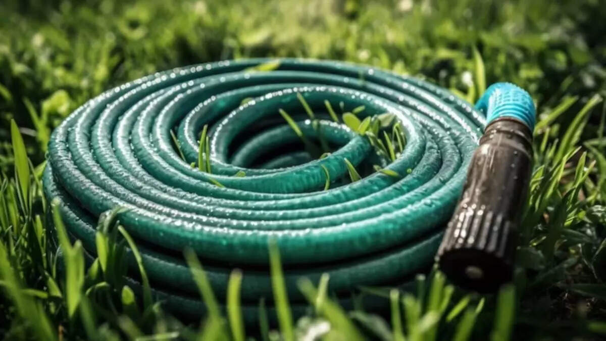 Multipurpose Water Hose Pipes to Water Your Garden and Wash Your Vehicles Most Searched