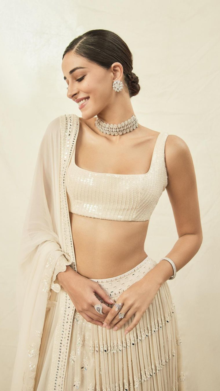 Ananya Panday's White Lehenga Blouse Design Is Perf For